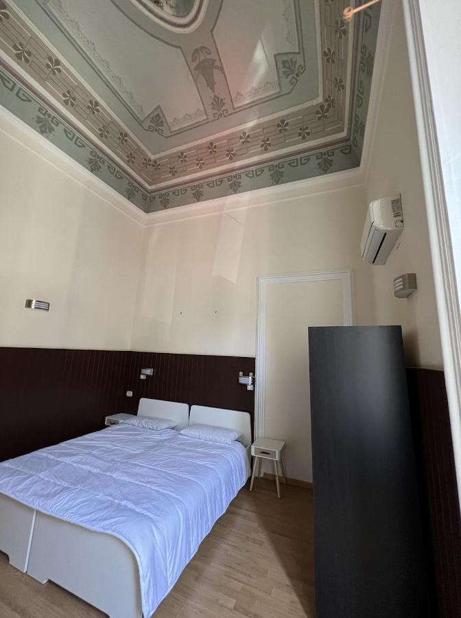Il Giardino E Gli Affreschi Bed & Breakfast Catania Exterior photo